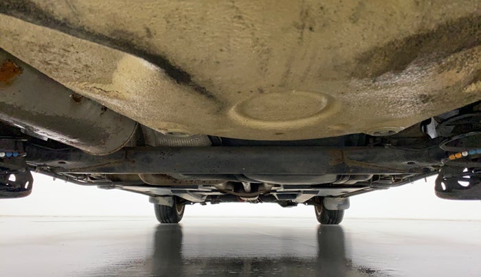 2014 Volkswagen Vento HIGHLINE PETROL, Petrol, Manual, 41,877 km, Rear Underbody