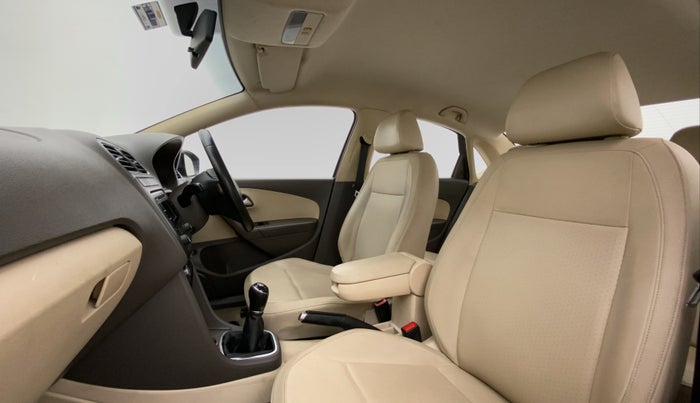 2014 Volkswagen Vento HIGHLINE PETROL, Petrol, Manual, 41,877 km, Right Side Front Door Cabin