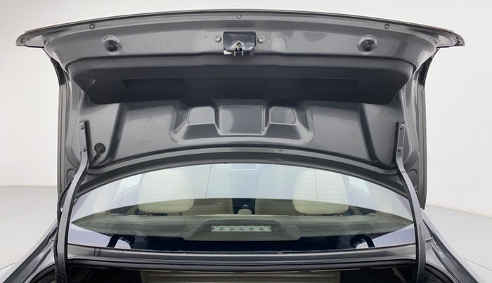 2014 Volkswagen Vento HIGHLINE PETROL, Petrol, Manual, 41,877 km, Boot Door Open