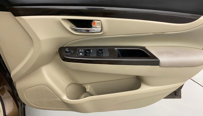 2017 Maruti Ciaz ZETA 1.4  AT PETROL, Petrol, Automatic, 58,022 km, Driver Side Door Panels Control