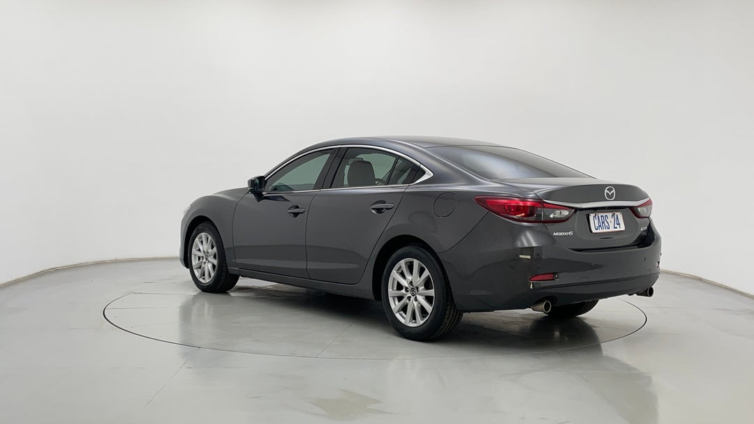 Left Back Diagonal (45- Degree) View