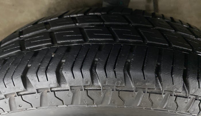 2018 Maruti Alto 800 LXI, Petrol, Manual, 6,825 km, Left Front Tyre Tread