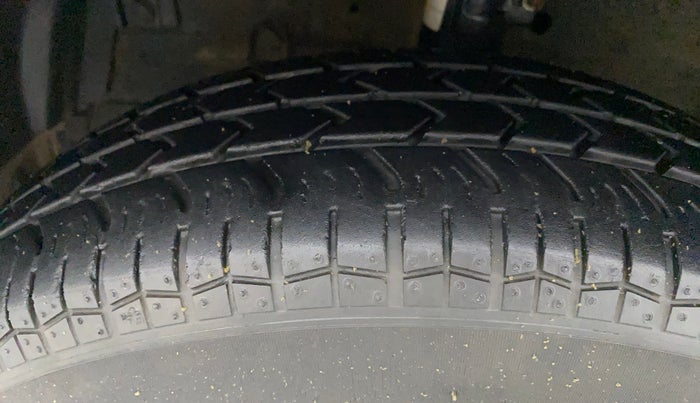 2012 Maruti Swift Dzire VDI, Diesel, Manual, 51,333 km, Left Front Tyre Tread