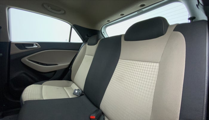 2020 Hyundai Elite i20 1.2 SPORTS PLUS VTVT, Petrol, Manual, 14,509 km, Right Side Rear Door Cabin