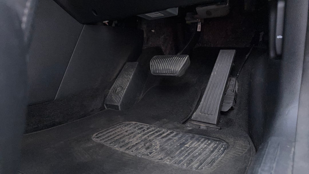 Pedals and Footmat