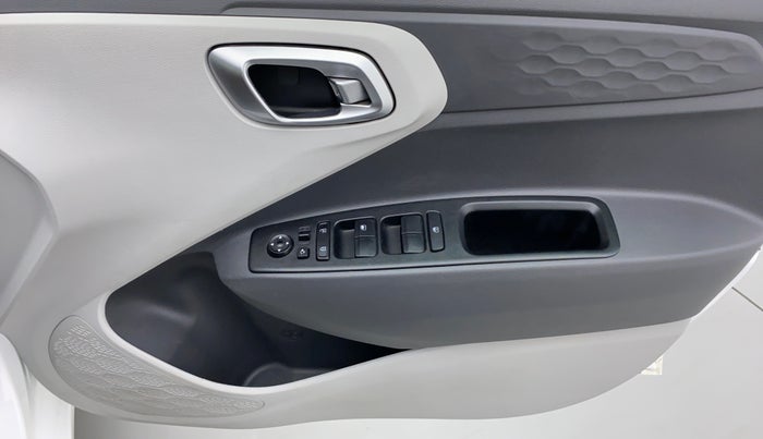 2019 Hyundai GRAND I10 NIOS SPORTZ 1.2 AT, Petrol, Automatic, 21,525 km, Driver Side Door Panels Control