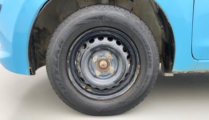 2014 Datsun Go T, Petrol, Manual, 68,735 km, Left Front Wheel