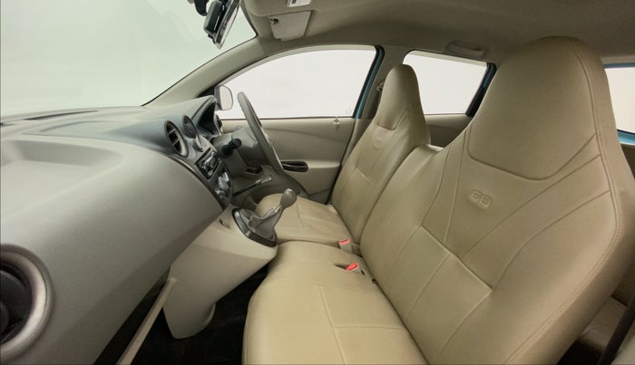 2014 Datsun Go T, Petrol, Manual, 68,735 km, Right Side Front Door Cabin