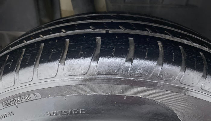 2019 Maruti Dzire VXI, Petrol, Manual, 59,044 km, Right Rear Tyre Tread