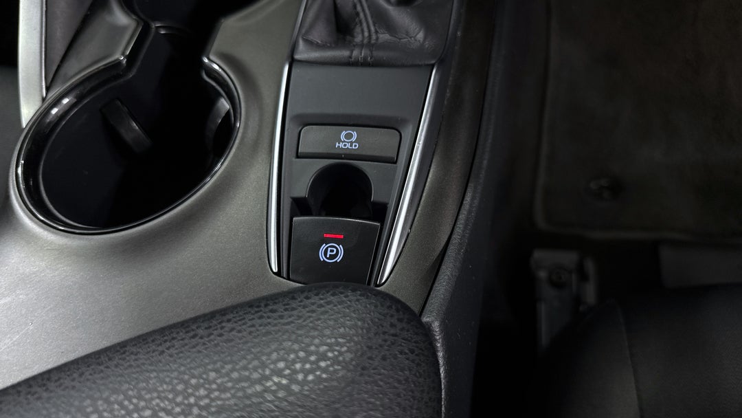 2024 Toyota Camry Ascent, Automatic, 52252 km, Handbrake