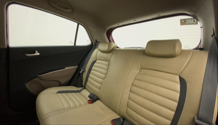 2015 Hyundai Grand i10 ASTA AT 1.2 KAPPA VTVT, Petrol, Automatic, 88,336 km, Right Side Rear Door Cabin