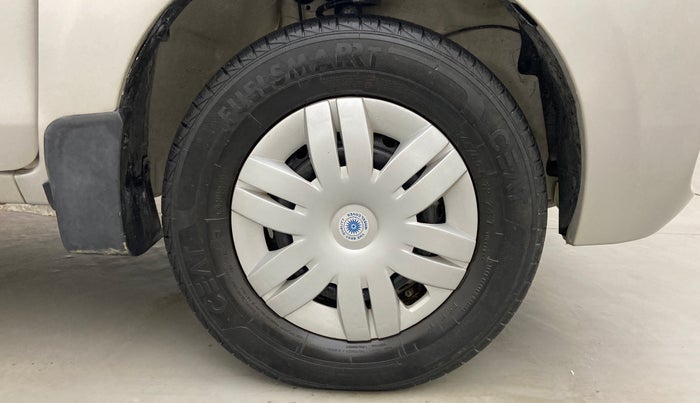 2020 Maruti Alto VXI, Petrol, Manual, 17,215 km, Right Front Wheel