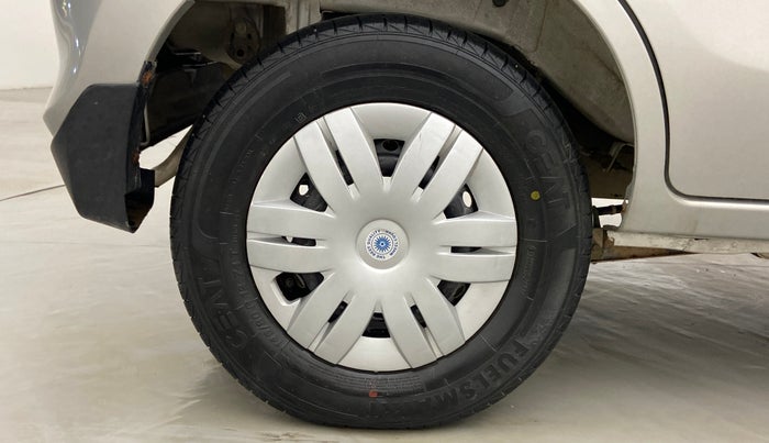 2020 Maruti Alto VXI, Petrol, Manual, 17,215 km, Right Rear Wheel