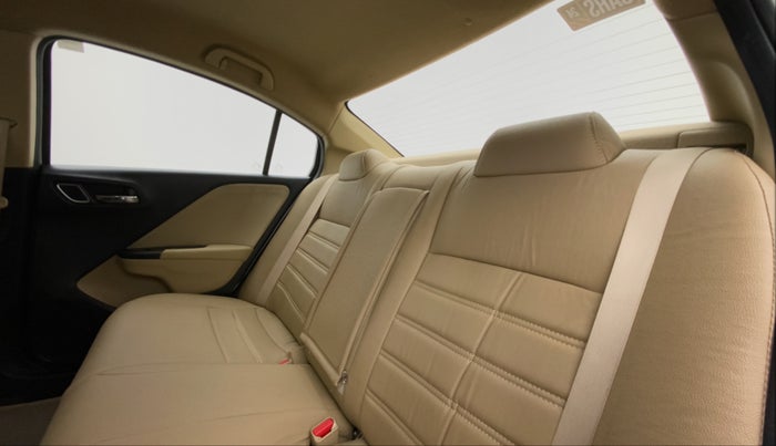 2018 Honda City 1.5L I-VTEC V MT, Petrol, Manual, 49,642 km, Right Side Rear Door Cabin