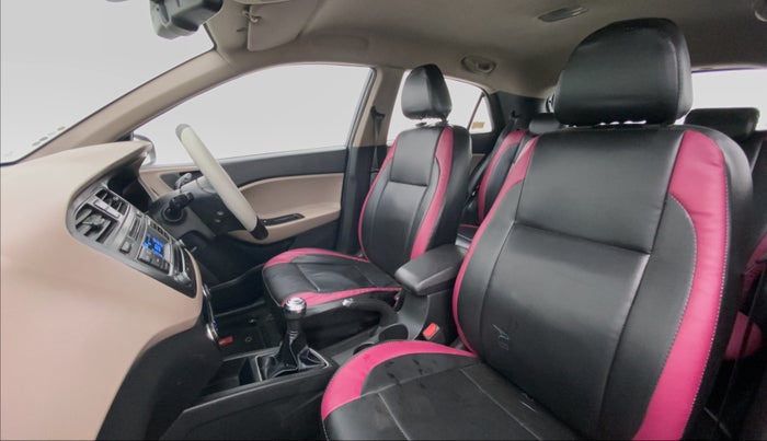 2014 Hyundai Elite i20 ASTA 1.2, Petrol, Manual, 80,954 km, Right Side Front Door Cabin View