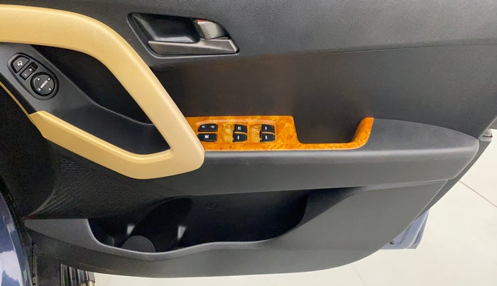 2017 Hyundai Creta SX PLUS AT 1.6 PETROL, Petrol, Automatic, 60,410 km, Driver Side Door Panels Control