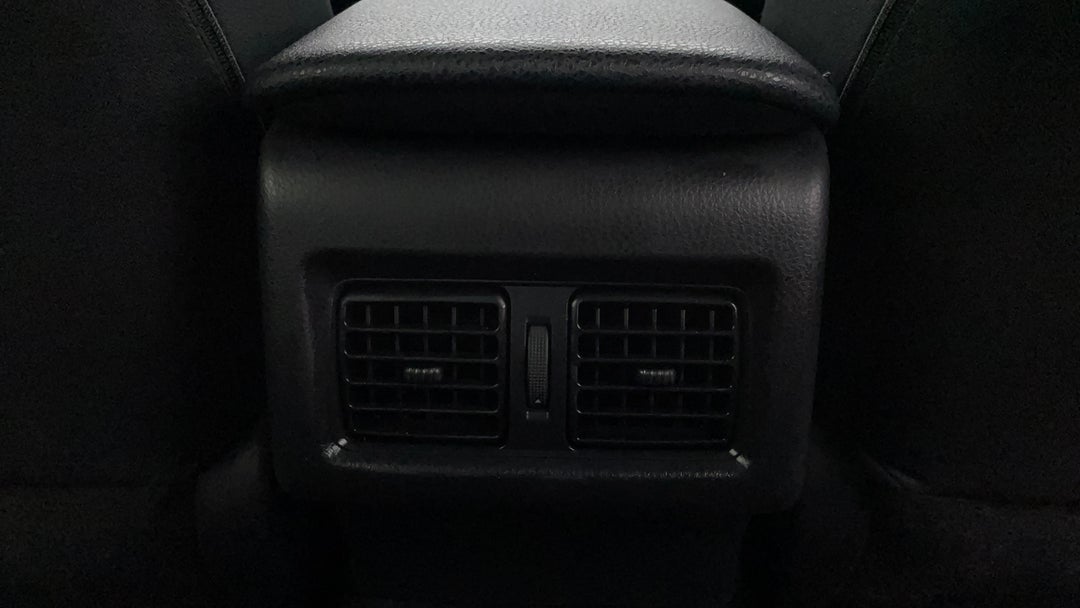 Rear A/C Vent