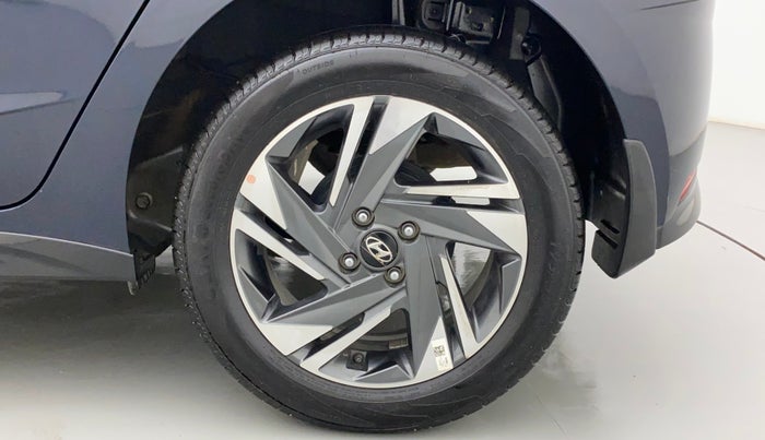 2023 Hyundai NEW I20 ASTA (O) 1.2 AT, Petrol, Automatic, 4,737 km, Left Rear Wheel