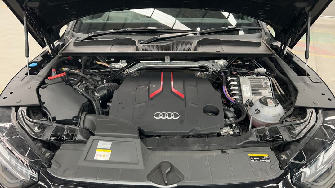 2022 Audi Sq5 3.0 Tdi Quattro Mhev, Automatic, 69661 km, Open Bonnet (Engine)