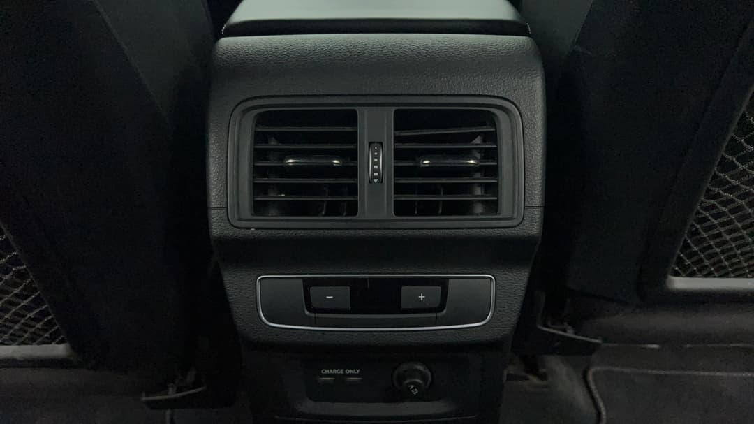 2022 Audi Sq5 3.0 Tdi Quattro Mhev, Automatic, 69661 km, Rear A/C Vent