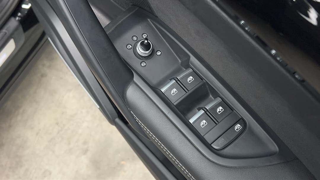 2022 Audi Sq5 3.0 Tdi Quattro Mhev, Automatic, 69661 km, Drivers Side Door Panel Controls