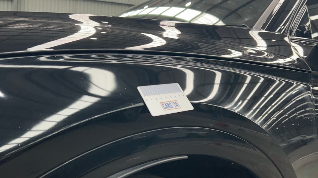 2022 Audi Sq5 3.0 Tdi Quattro Mhev, Automatic, 69661 km, Quarter Panel Front LHS Guard Paint oxidation