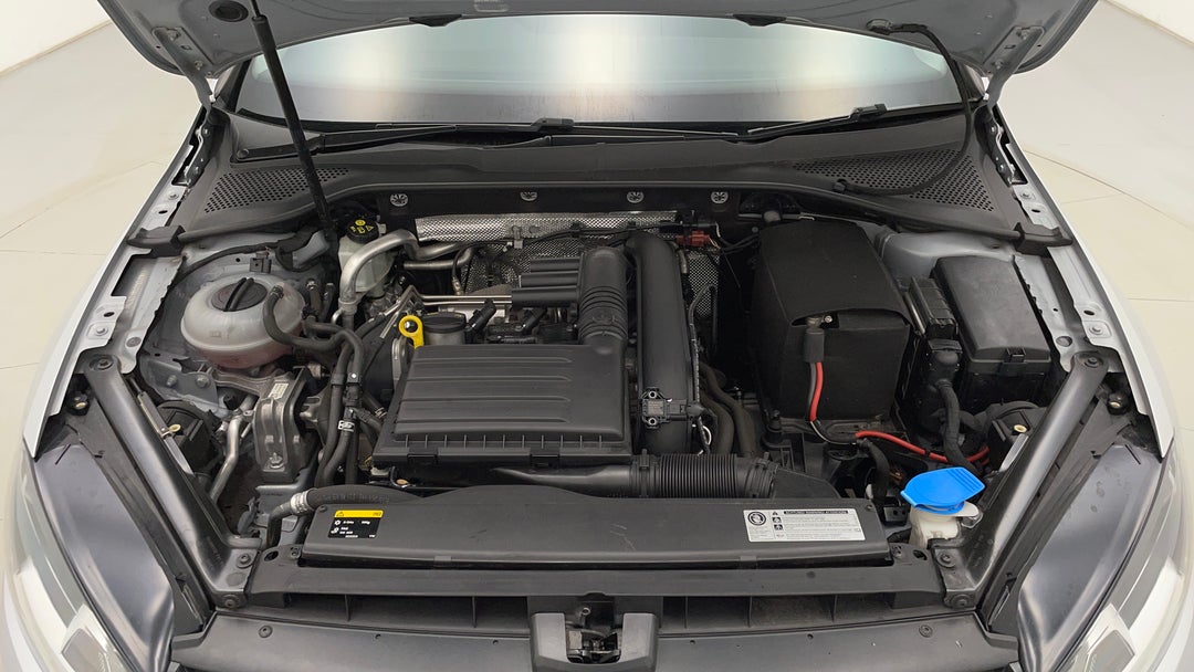 Open Bonnet (Engine)