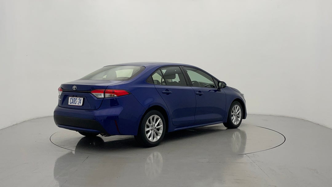 Right Back Diagonal (45- Degree) View