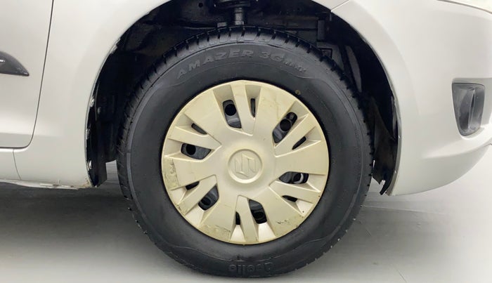 2012 Maruti Swift VXI, Petrol, Manual, 57,806 km, Right Front Wheel