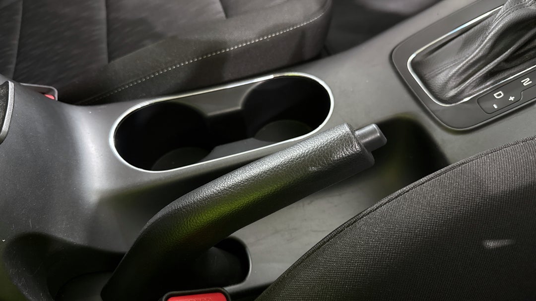 2015 Kia Cerato S, Automatic, 39578 km, Handbrake