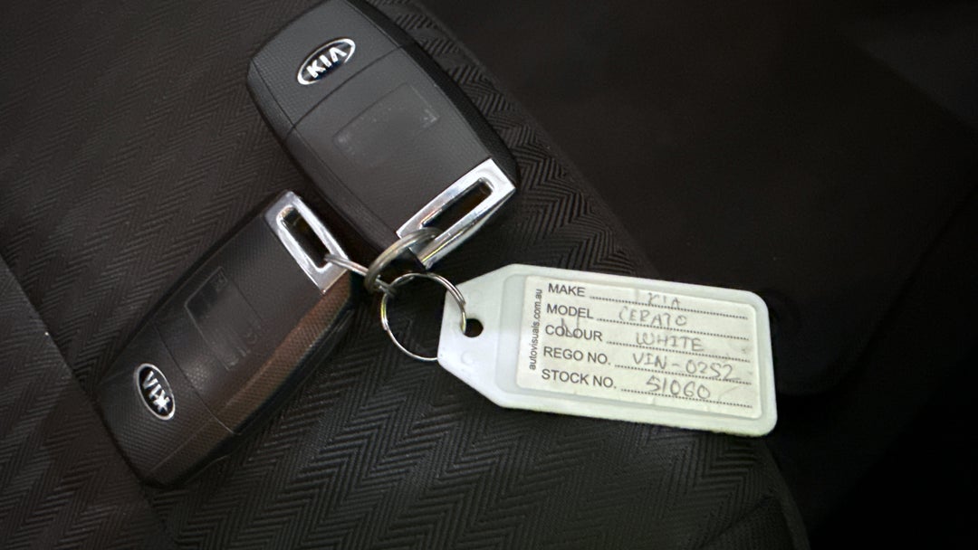 2015 Kia Cerato S, Automatic, 39578 km, Key Close-up
