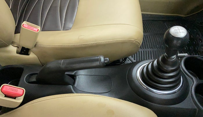 2014 Honda Amaze 1.2 SMT I VTEC, Petrol, Manual, 31,167 km, Gear Lever