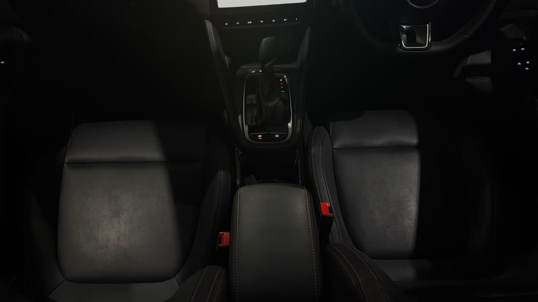 2022 MG Zst Vibe, Automatic, 27648 km, Center Console