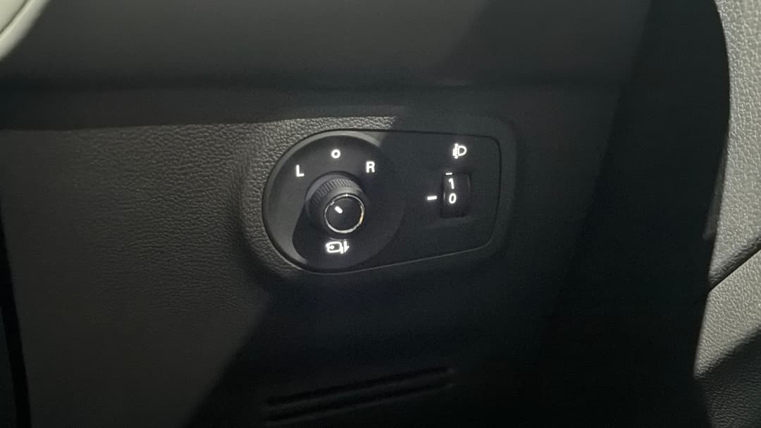 2022 MG Zst Vibe, Automatic, 27648 km, Utility Switches/Buttons