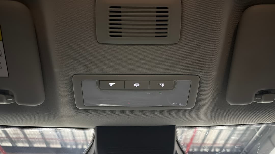 2022 MG Zst Vibe, Automatic, 27648 km, On-Roof Controls/Sunglass holder