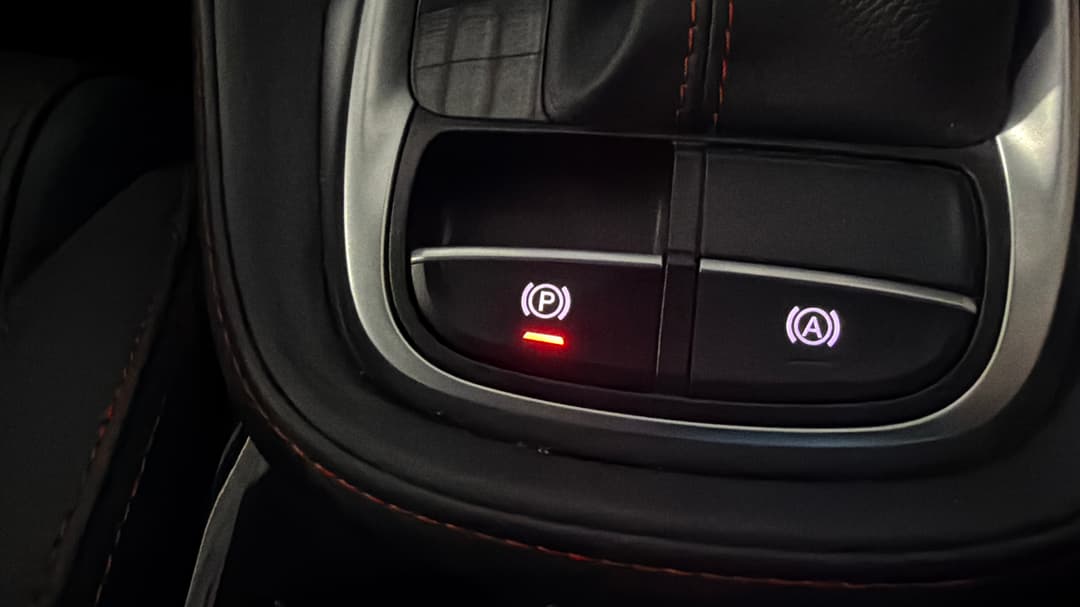 2022 MG Zst Vibe, Automatic, 27648 km, Handbrake
