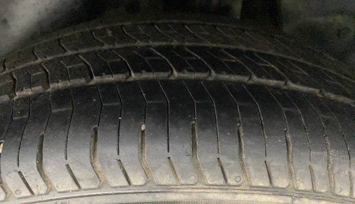 2016 Hyundai Creta SX PLUS 1.6 PETROL, Petrol, Manual, 96,828 km, Left Rear Tyre Tread