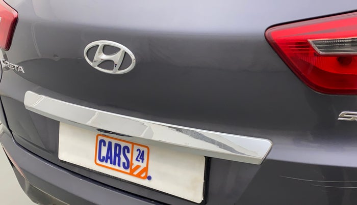 2016 Hyundai Creta SX PLUS 1.6 PETROL, Petrol, Manual, 96,828 km, Dicky (Boot door) - Minor scratches