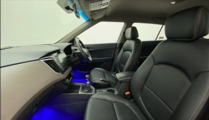 2016 Hyundai Creta SX PLUS 1.6 PETROL, Petrol, Manual, 96,828 km, Right Side Front Door Cabin