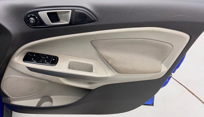 2014 Ford Ecosport 1.0 ECOBOOST TITANIUM, Petrol, Manual, 53,892 km, Driver Side Door Panels Control