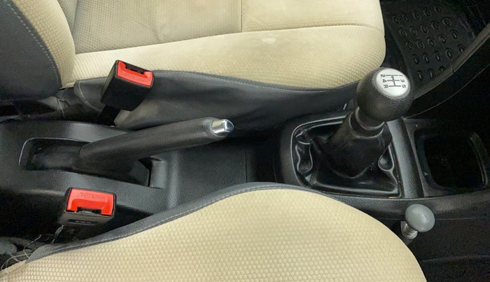 2016 Maruti Swift VXI, Petrol, Manual, 18,055 km, Gear Lever