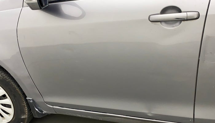 2016 Maruti Swift VXI, Petrol, Manual, 18,055 km, Front passenger door - Slightly dented