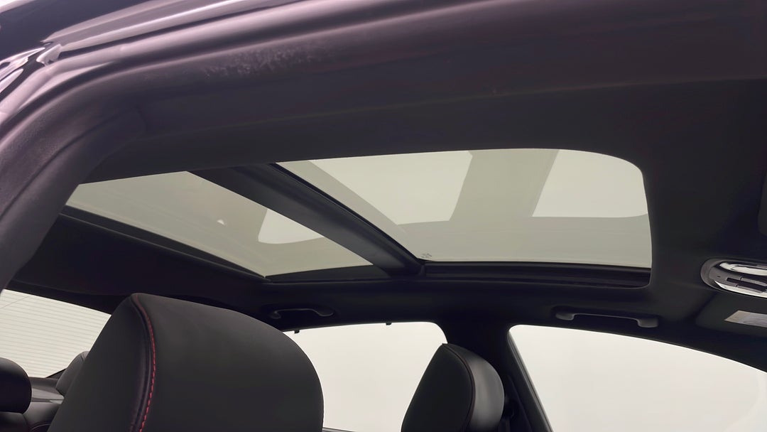 Interior Sunroof/Moonroof