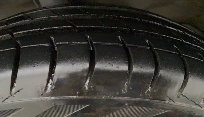 2014 Maruti Wagon R 1.0 LXI CNG, CNG, Manual, 42,080 km, Left Rear Tyre Tread