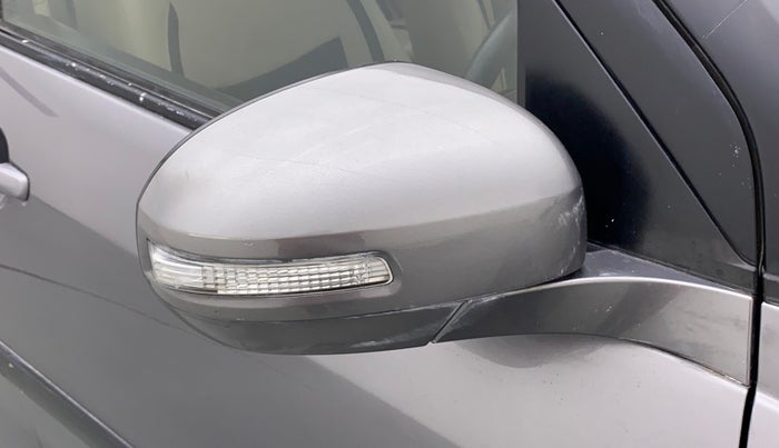 2014 Maruti Swift Dzire VXI, Petrol, Manual, 32,243 km, Right rear-view mirror - Minor scratches