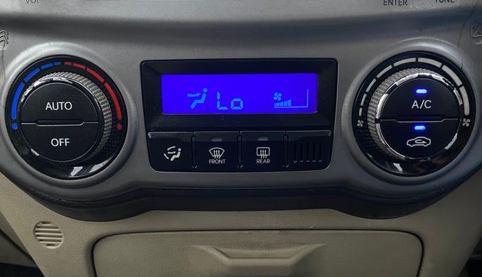 2014 Hyundai i20 MAGNA (O) 1.2, Petrol, Manual, 1,19,759 km, Infotainment System