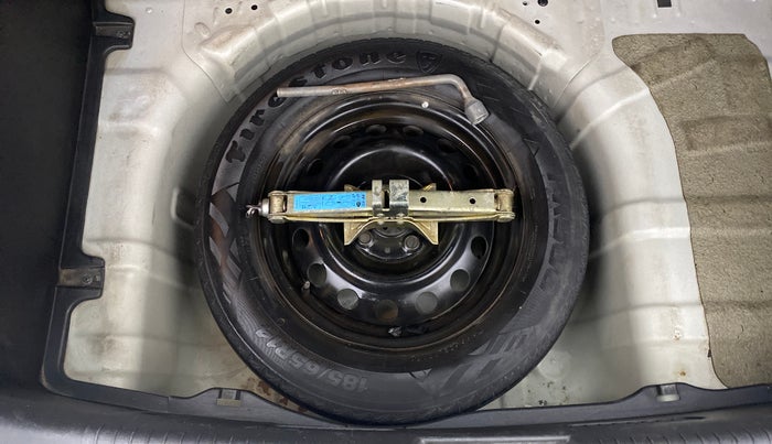 2014 Hyundai i20 MAGNA (O) 1.2, Petrol, Manual, 1,19,759 km, Spare Tyre