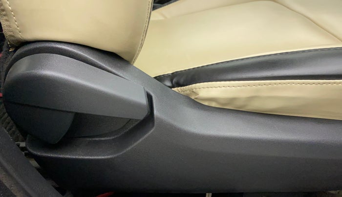 2021 Nissan MAGNITE XL, Petrol, Manual, 37,014 km, Driver Side Adjustment Panel