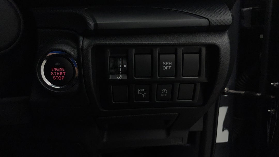 2024 Subaru Forester 2.5i (AWD), Automatic, 39826 km, Utility Switches/Buttons