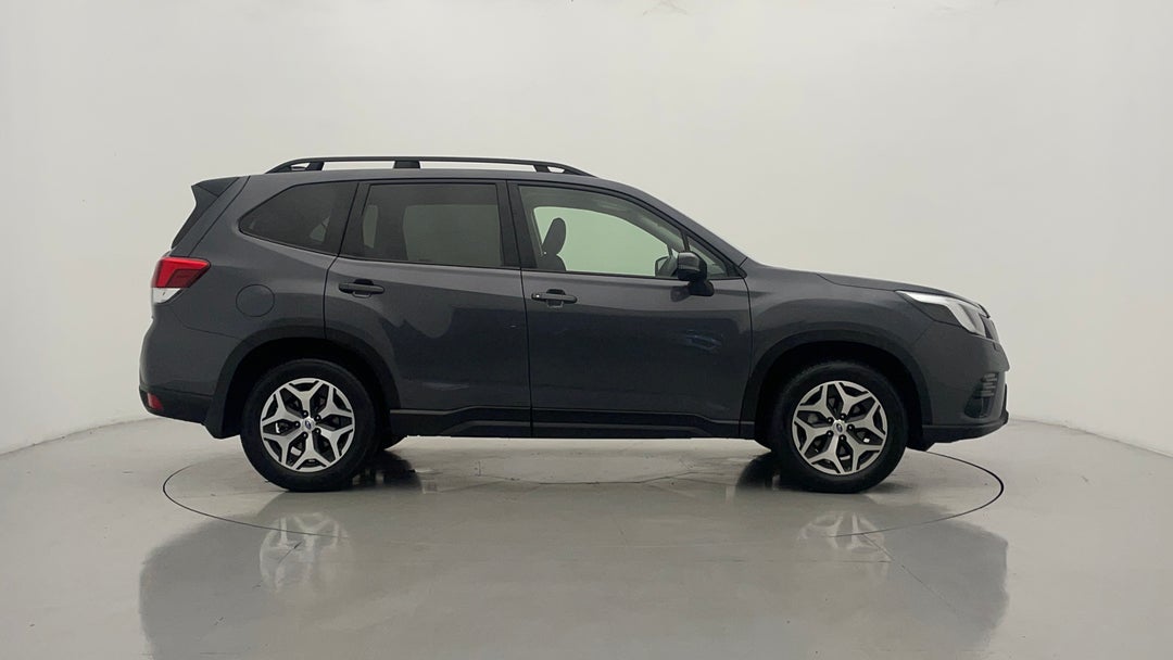 2024 Subaru Forester 2.5i (AWD), Automatic, 39826 km, Right Side View
